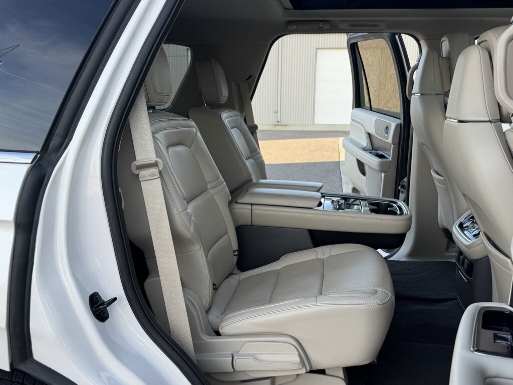 2018 Lincoln Navigator Reserve   - Photo 42 - Martin, TN 38237
