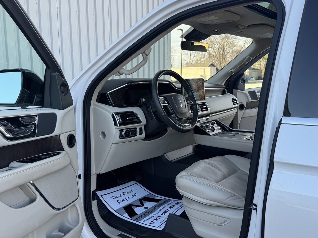 2018 Lincoln Navigator Reserve   - Photo 23 - Martin, TN 38237