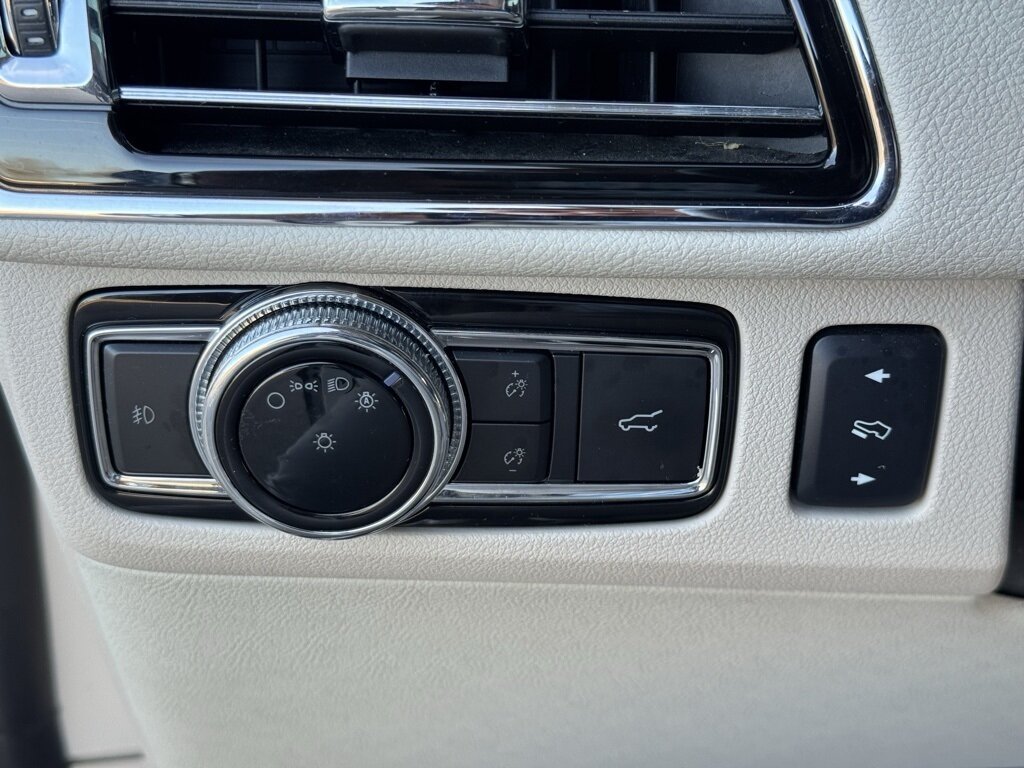 2018 Lincoln Navigator Reserve   - Photo 33 - Martin, TN 38237