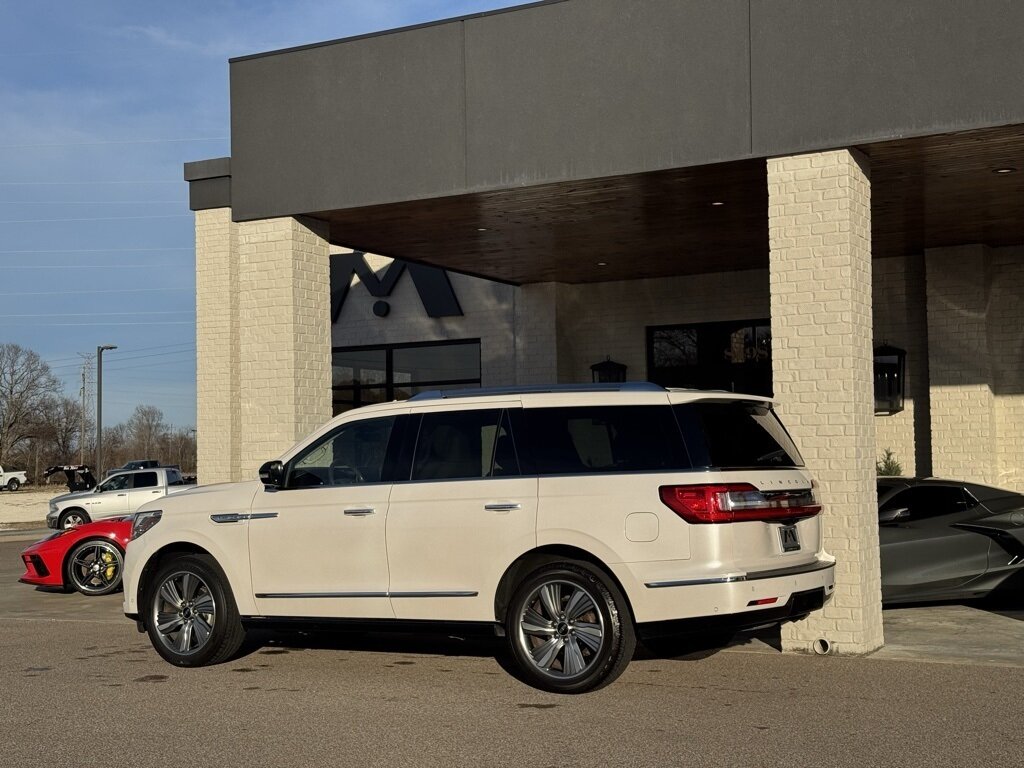 2018 Lincoln Navigator Reserve   - Photo 9 - Martin, TN 38237
