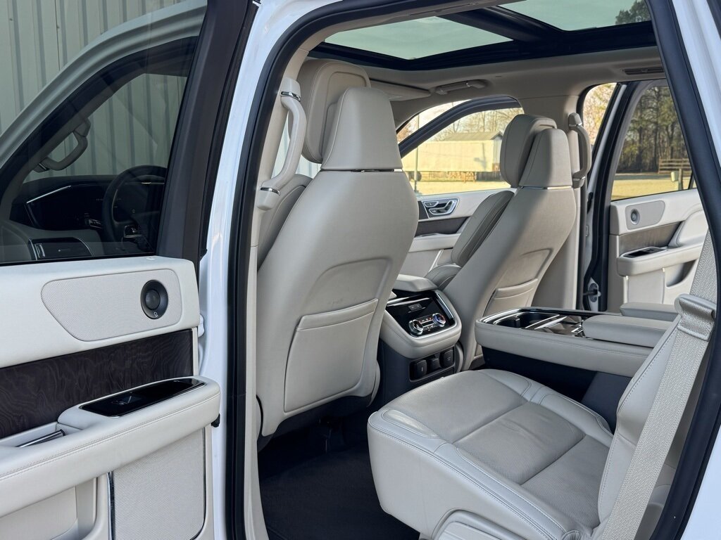 2018 Lincoln Navigator Reserve   - Photo 36 - Martin, TN 38237