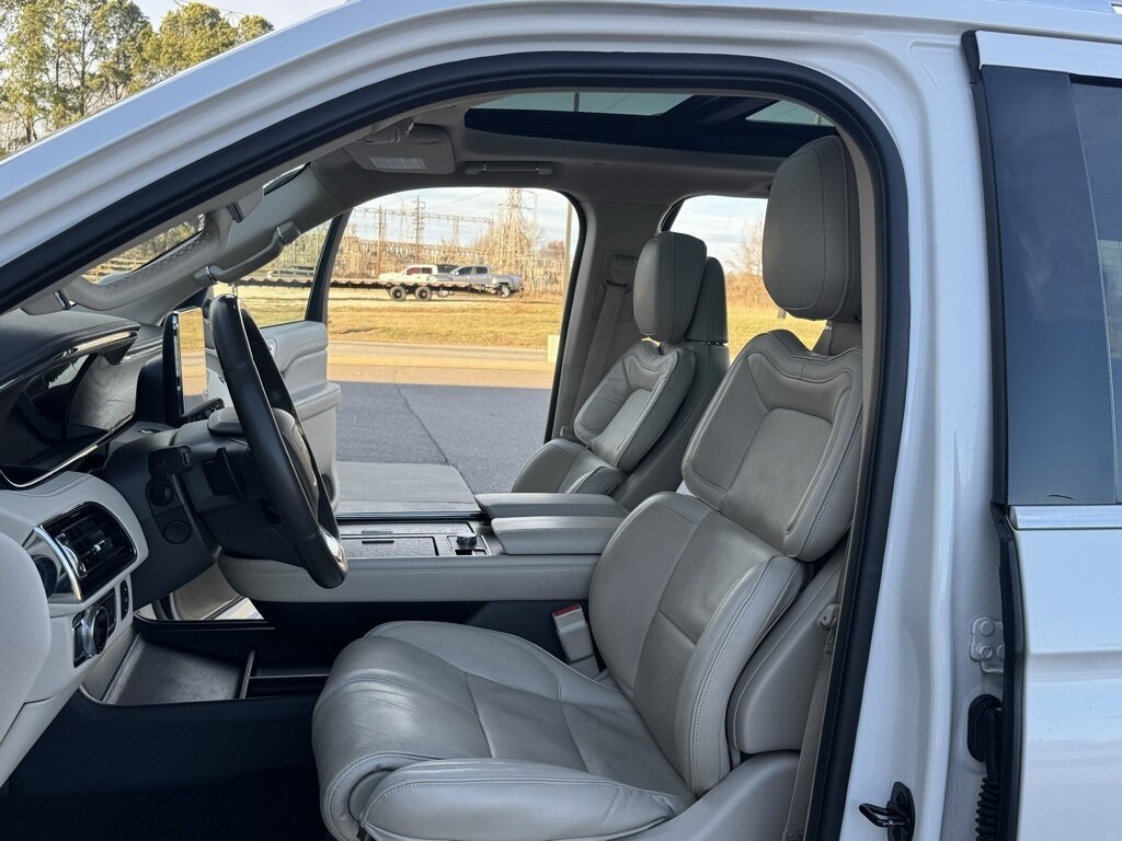 2018 Lincoln Navigator Reserve   - Photo 34 - Martin, TN 38237