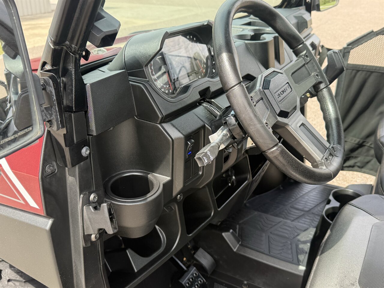 2021 Polaris Ranger XP 1000 Premium   - Photo 12 - Martin, TN 38237