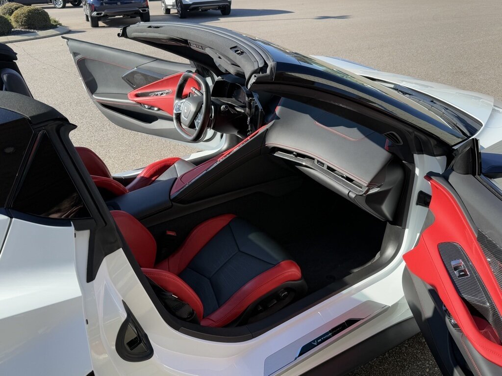 2021 Chevrolet Corvette Stingray 2LT   - Photo 36 - Martin, TN 38237