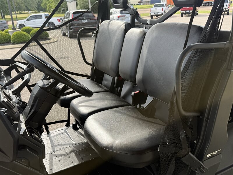 2023 Can-Am Defender HD9 DPS   - Photo 2 - Martin, TN 38237