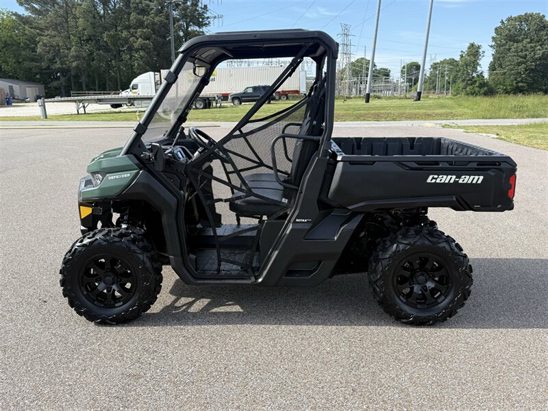 2023 Can-Am Defender HD9 DPS   - Photo 4 - Martin, TN 38237