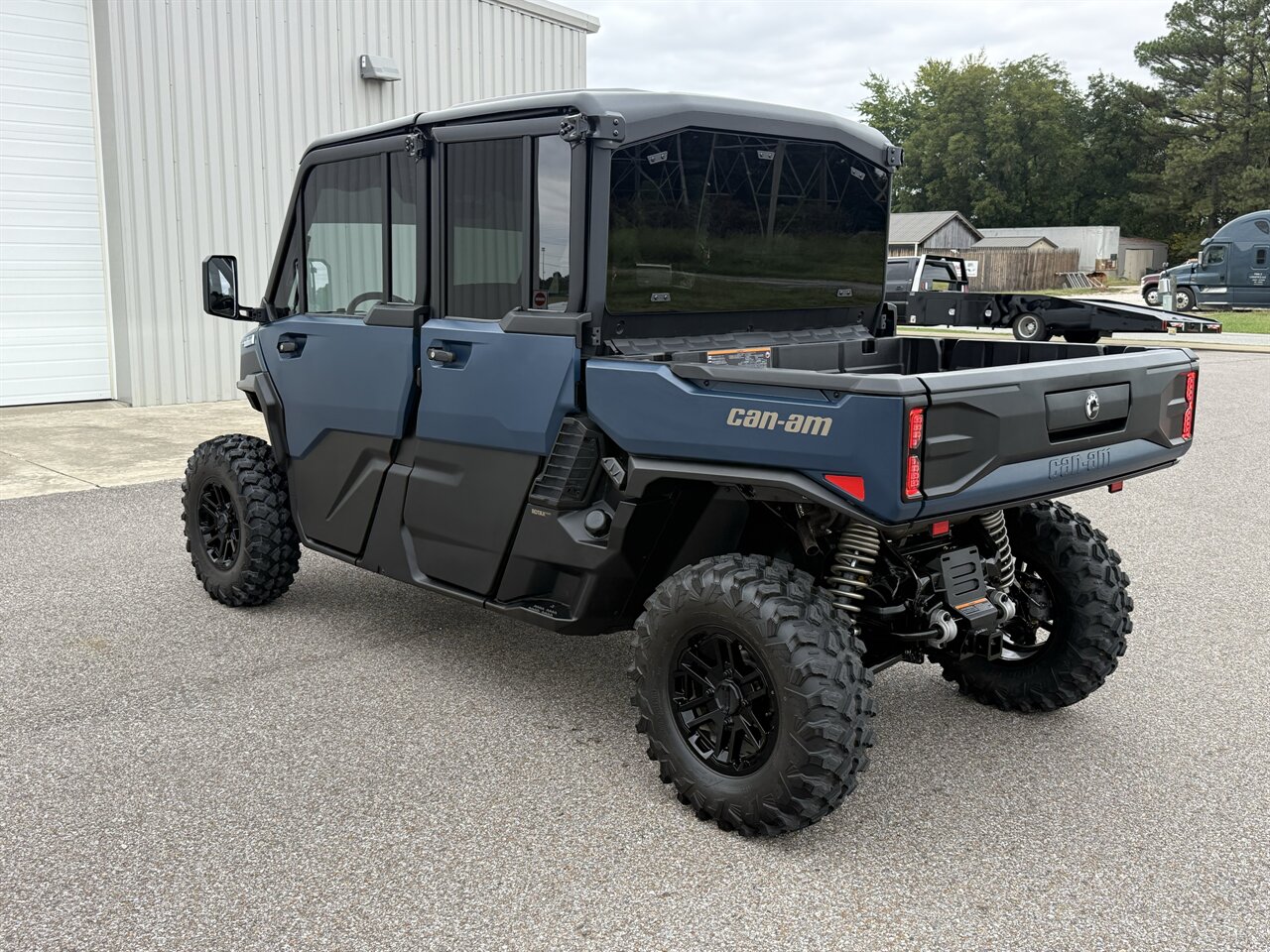 2026 Can-Am Defender MAX Limited HD11 - Photo 5 - Martin, TN 38237