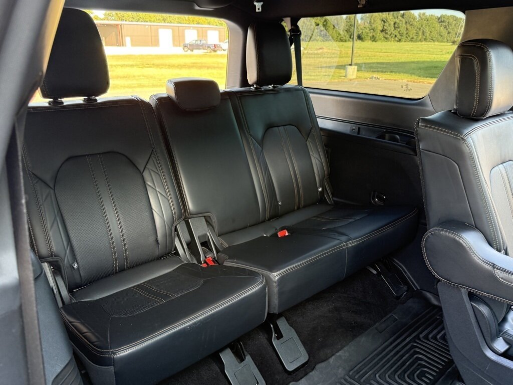 2023 Ford Expedition MAX Platinum   - Photo 37 - Martin, TN 38237