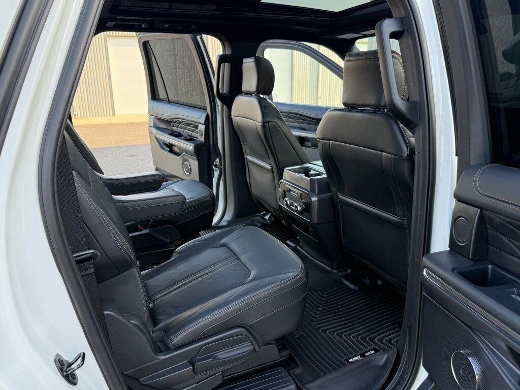 2023 Ford Expedition MAX Platinum   - Photo 35 - Martin, TN 38237