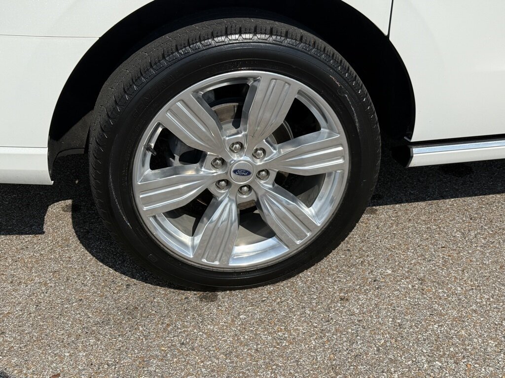 2023 Ford Expedition MAX Platinum   - Photo 7 - Martin, TN 38237