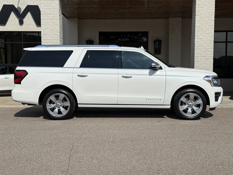 2023 Ford Expedition MAX Platinum   - Photo 3 - Martin, TN 38237