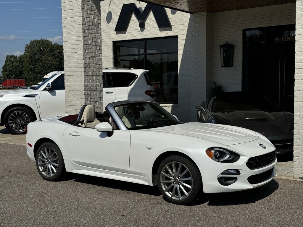 2019 FIAT 124 Spider Lusso   - Photo 45 - Martin, TN 38237