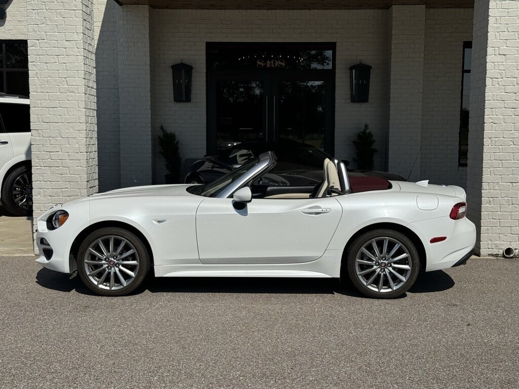 2019 FIAT 124 Spider Lusso   - Photo 54 - Martin, TN 38237