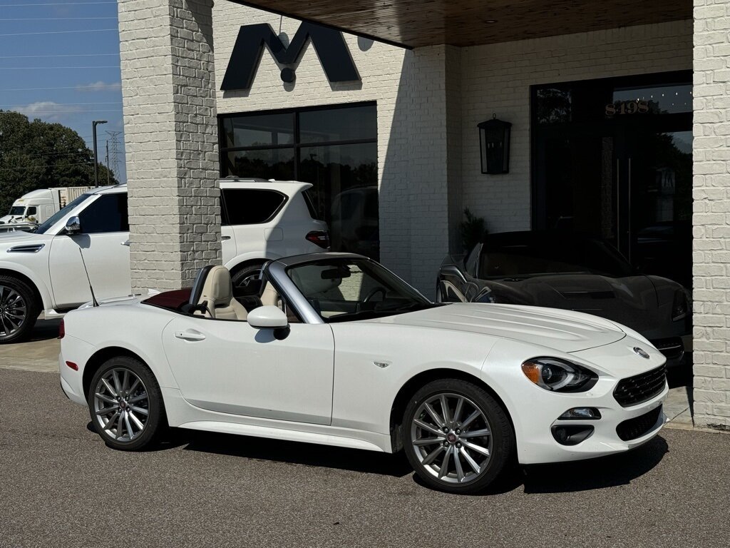 2019 FIAT 124 Spider Lusso   - Photo 47 - Martin, TN 38237