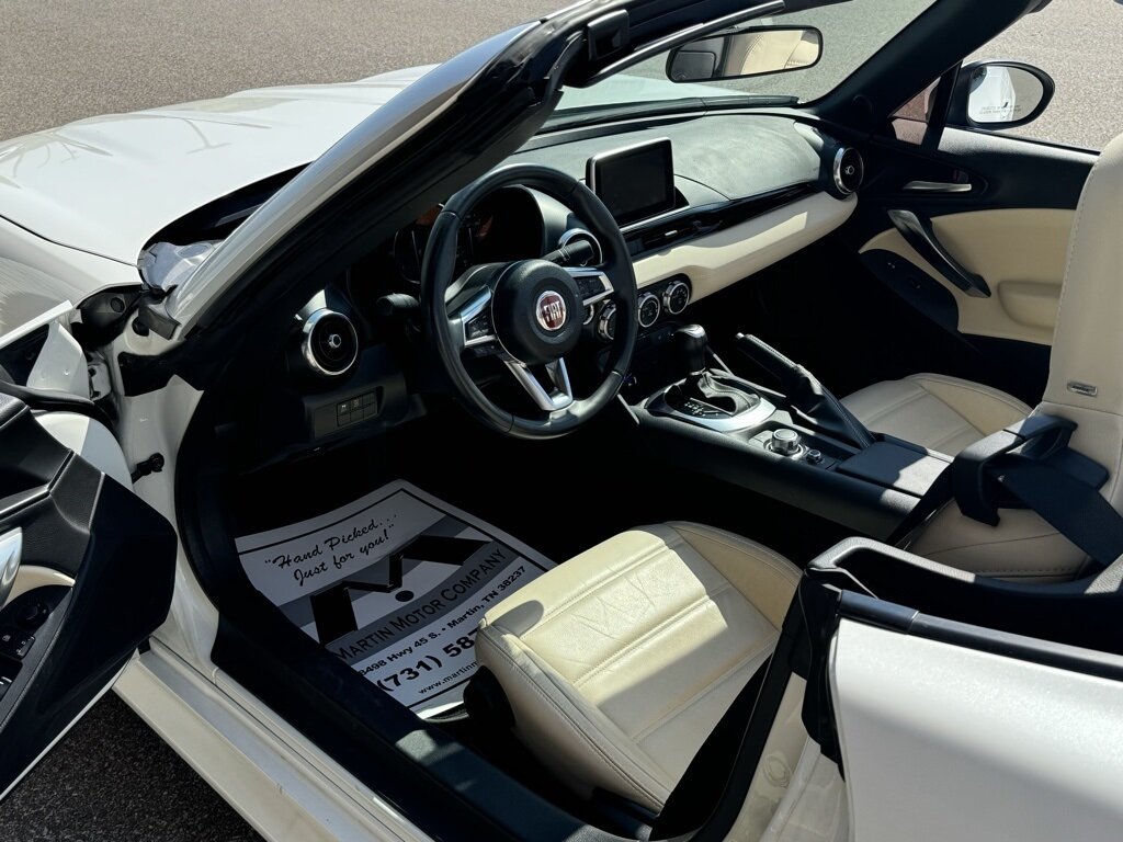 2019 FIAT 124 Spider Lusso   - Photo 49 - Martin, TN 38237