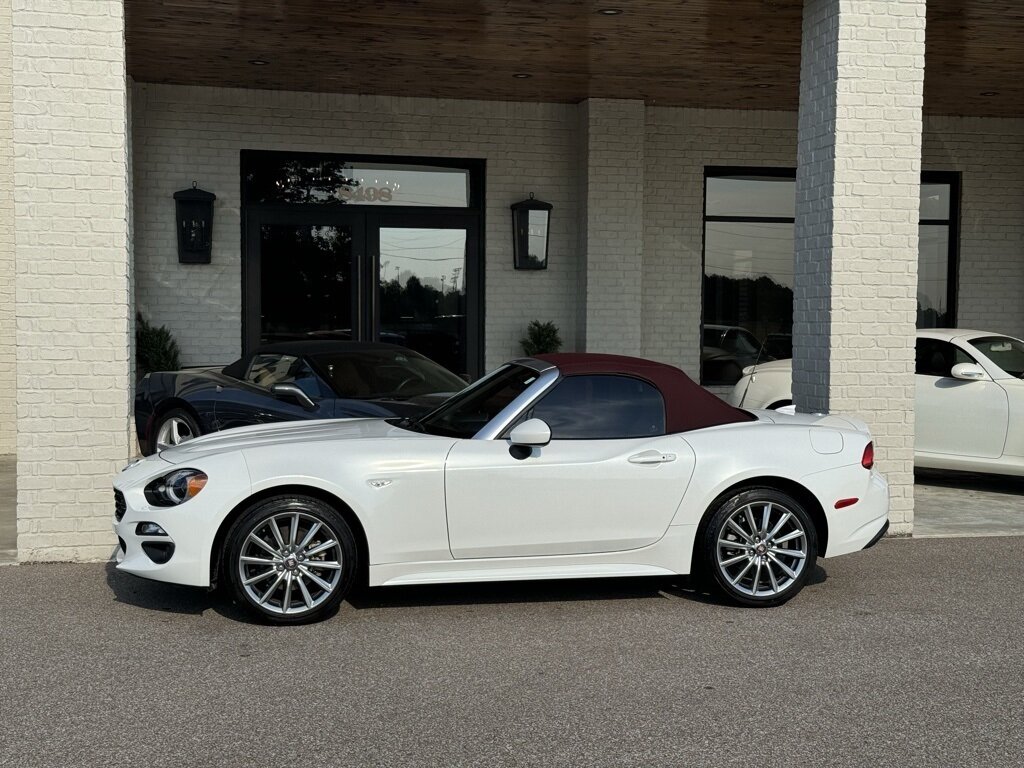 2019 FIAT 124 Spider Lusso   - Photo 5 - Martin, TN 38237