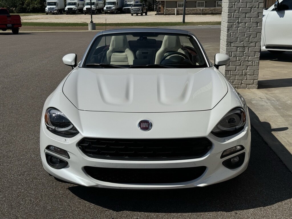 2019 FIAT 124 Spider Lusso   - Photo 48 - Martin, TN 38237