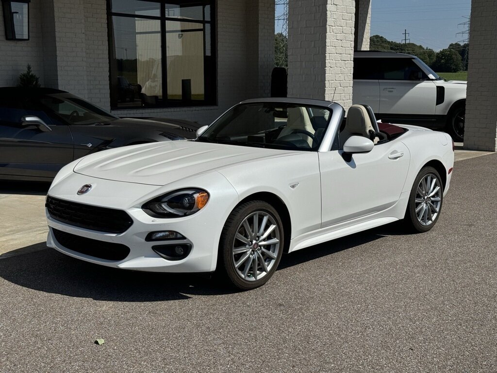 2019 FIAT 124 Spider Lusso   - Photo 52 - Martin, TN 38237