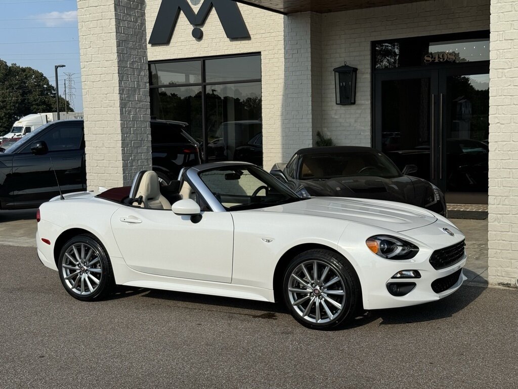 2019 FIAT 124 Spider Lusso   - Photo 24 - Martin, TN 38237