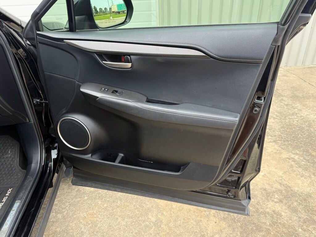 2016 Lexus NX 200t 200t - Photo 34 - Martin, TN 38237