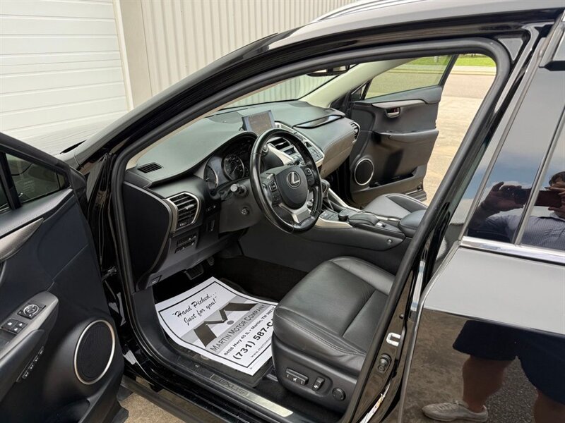 2016 Lexus NX 200t 200t  