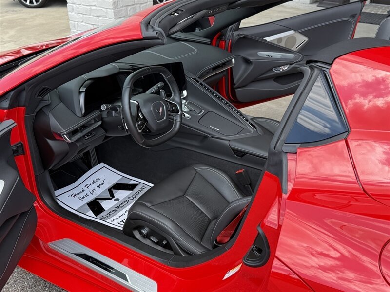 2021 Chevrolet Corvette Stingray 2LT  
