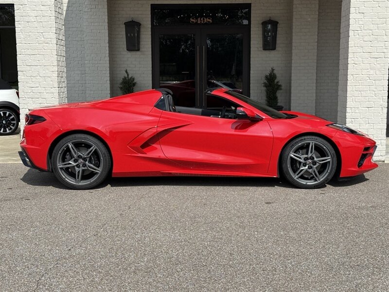 2021 Chevrolet Corvette Stingray 2LT   - Photo 4 - Martin, TN 38237