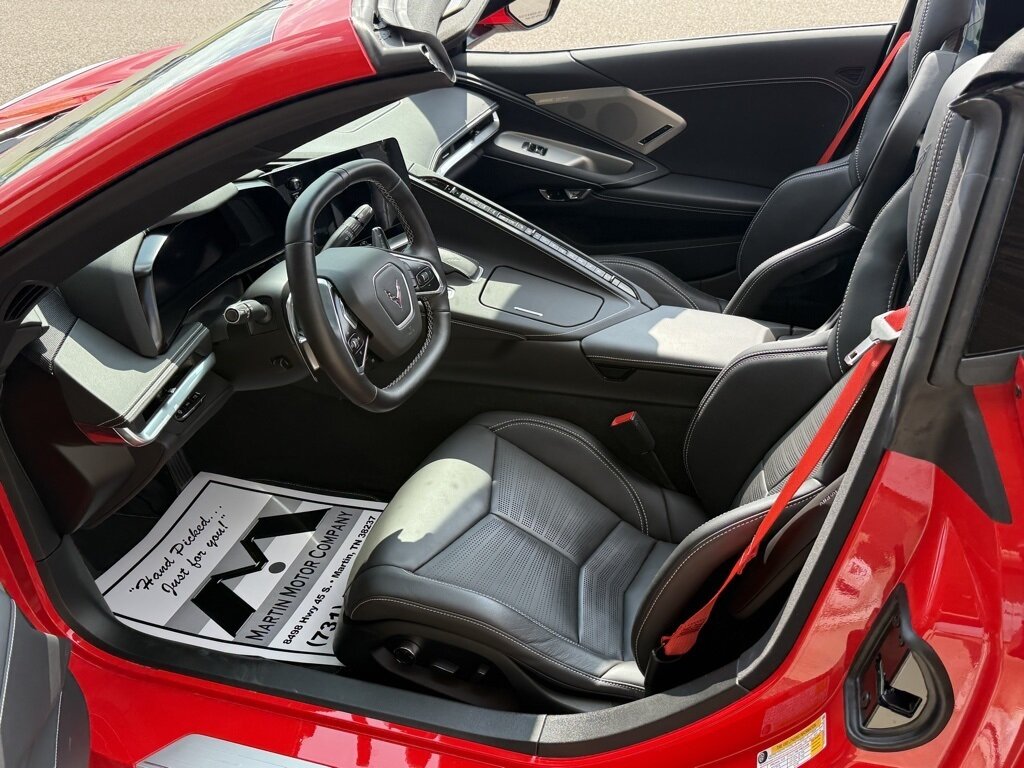 2021 Chevrolet Corvette Stingray 2LT   - Photo 7 - Martin, TN 38237