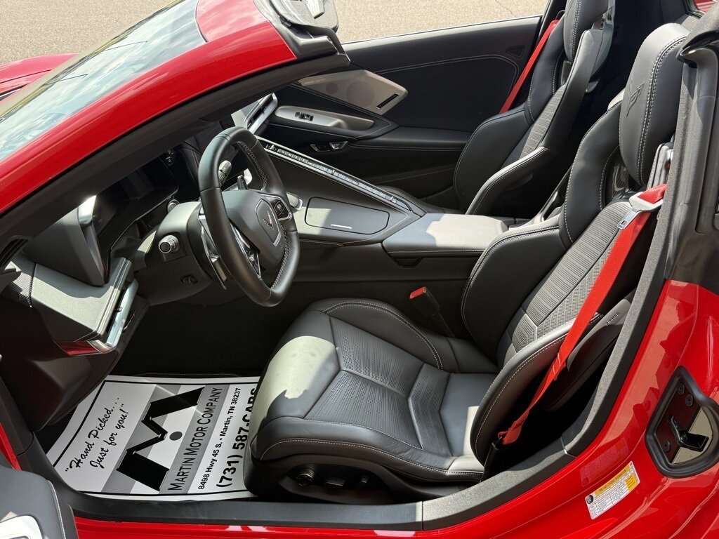 2021 Chevrolet Corvette Stingray 2LT   - Photo 8 - Martin, TN 38237