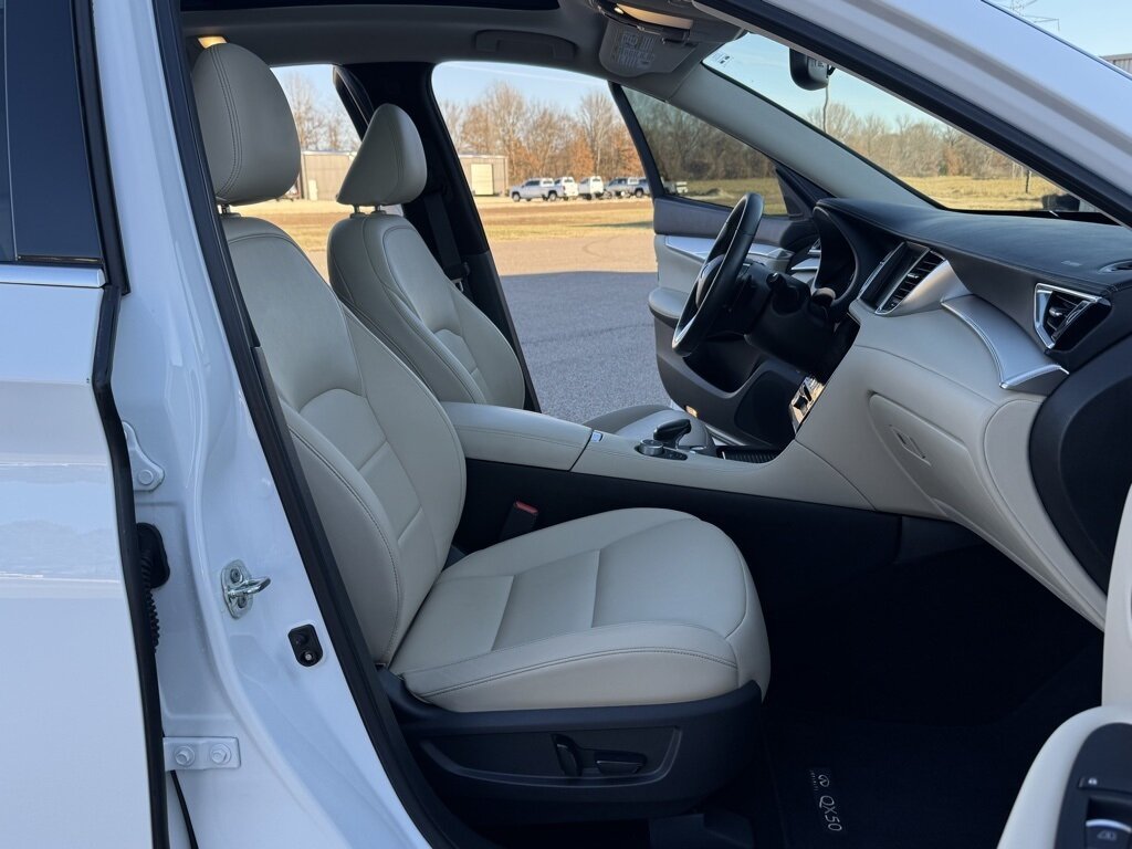 2021 INFINITI QX50 LUXE   - Photo 43 - Martin, TN 38237
