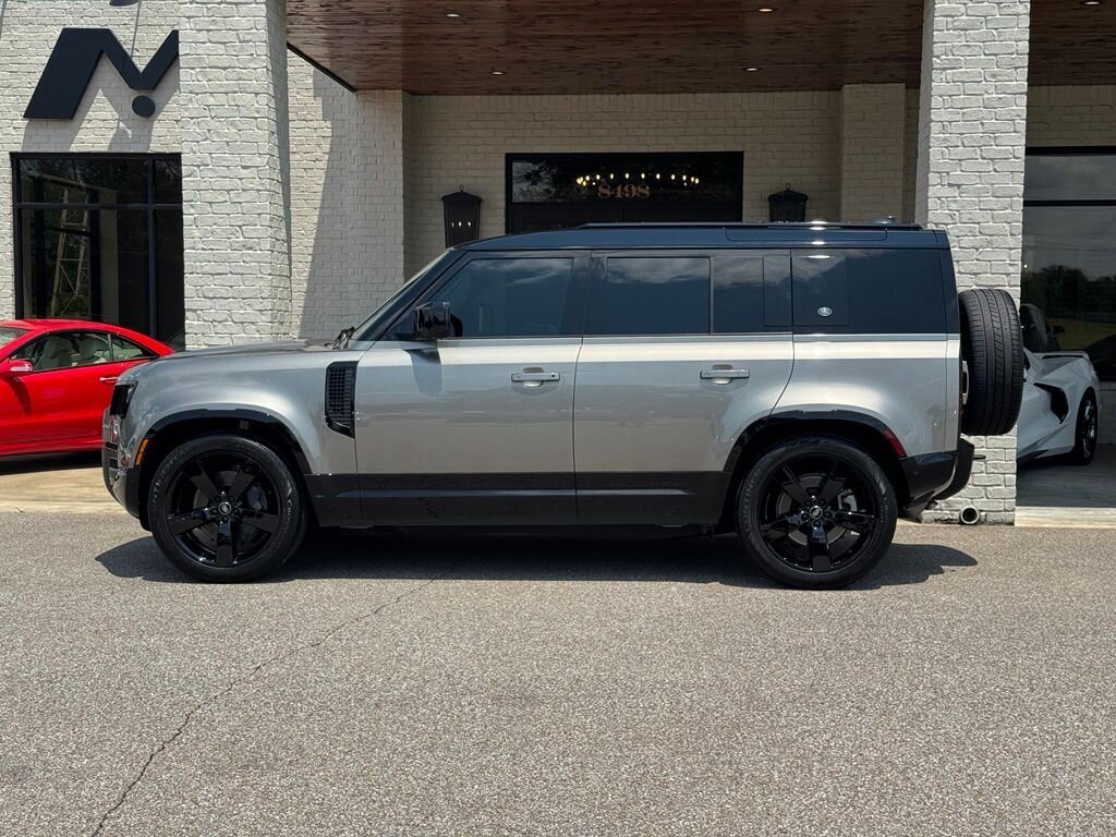 2023 Land Rover Defender X-Dynamic SE - Photo 7 - Martin, TN 38237