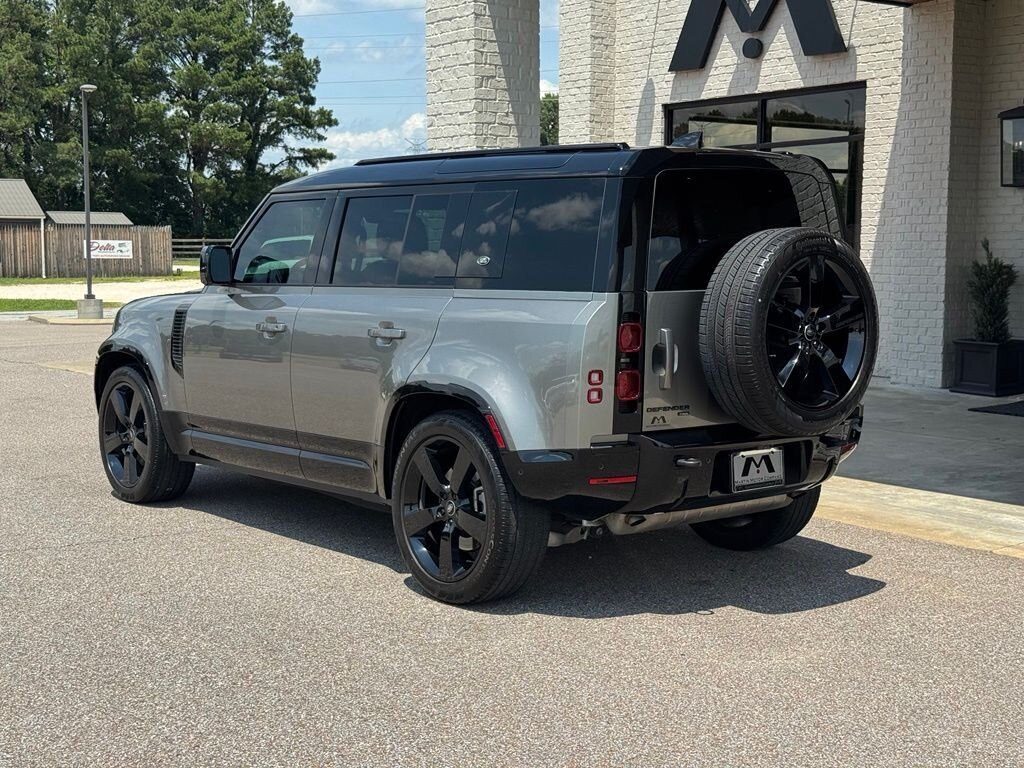 2023 Land Rover Defender X-Dynamic SE - Photo 10 - Martin, TN 38237
