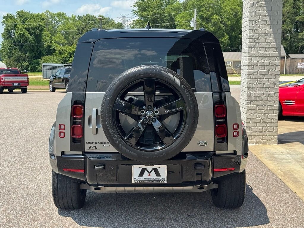 2023 Land Rover Defender X-Dynamic SE - Photo 11 - Martin, TN 38237