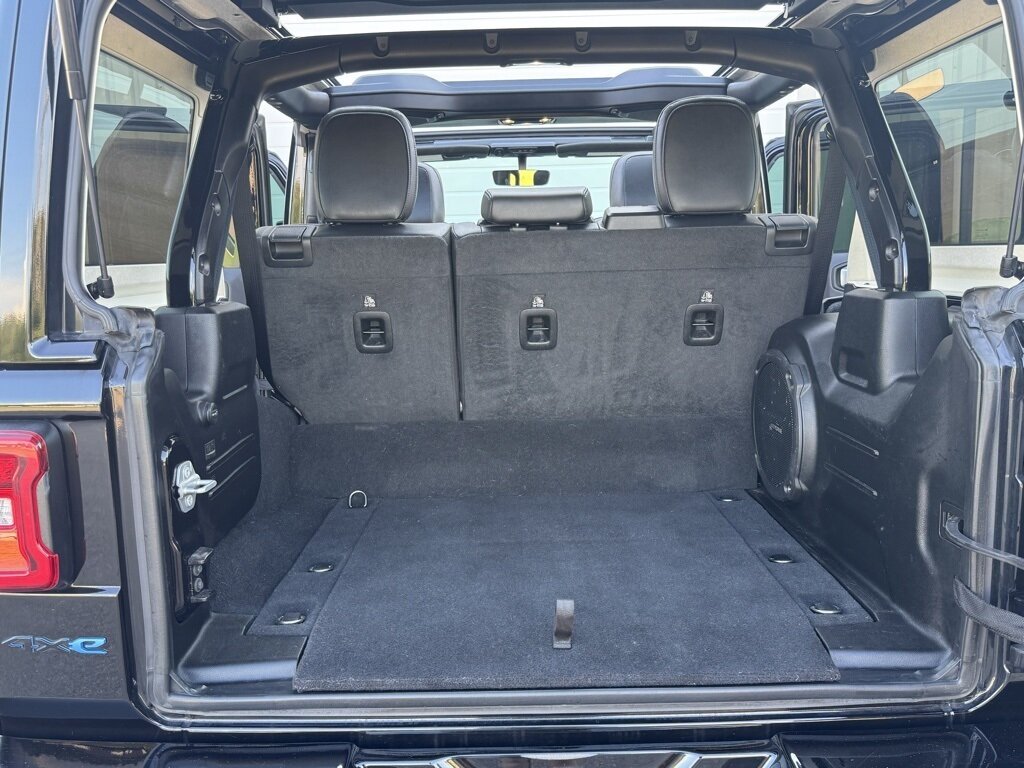 2021 Jeep Wrangler Unlimited Unlimited Sahara High Altitude 4xe - Photo 37 - Martin, TN 38237