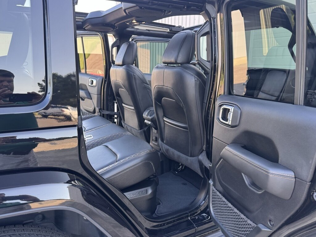 2021 Jeep Wrangler Unlimited Unlimited Sahara High Altitude 4xe - Photo 38 - Martin, TN 38237