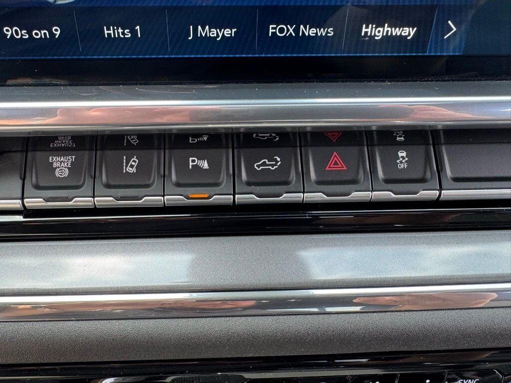 2024 Chevrolet Silverado 3500HD High Country 4X4   - Photo 35 - Martin, TN 38237
