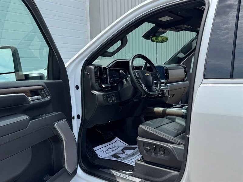 2024 Chevrolet Silverado 3500HD High Country  