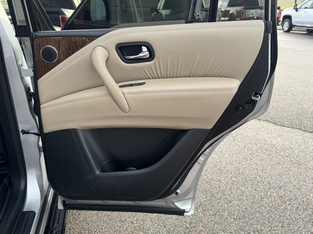 2017 Nissan Armada SL   - Photo 39 - Martin, TN 38237