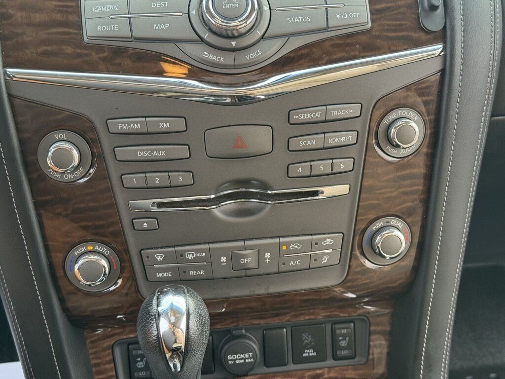 2017 Nissan Armada SL   - Photo 28 - Martin, TN 38237