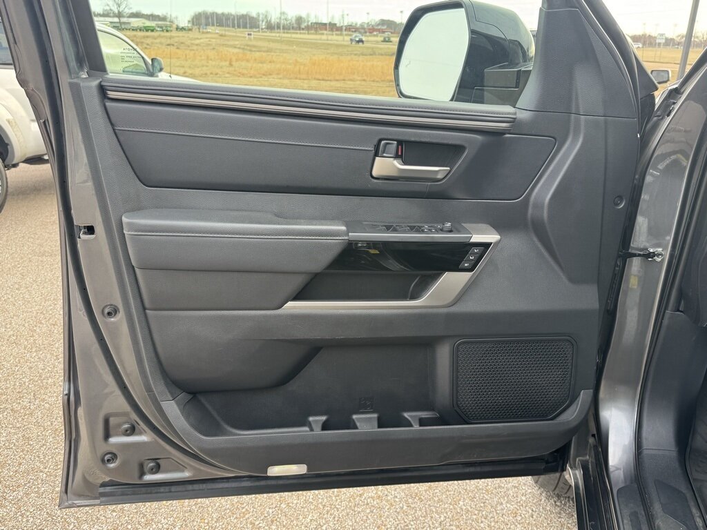 2024 Toyota Tundra Limited   - Photo 81 - Martin, TN 38237