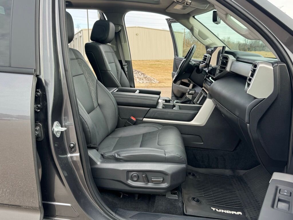 2024 Toyota Tundra Limited   - Photo 44 - Martin, TN 38237