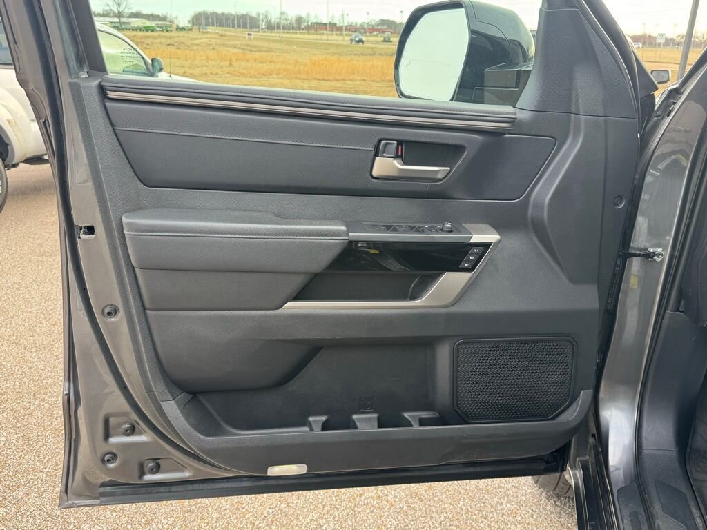 2024 Toyota Tundra Limited   - Photo 36 - Martin, TN 38237