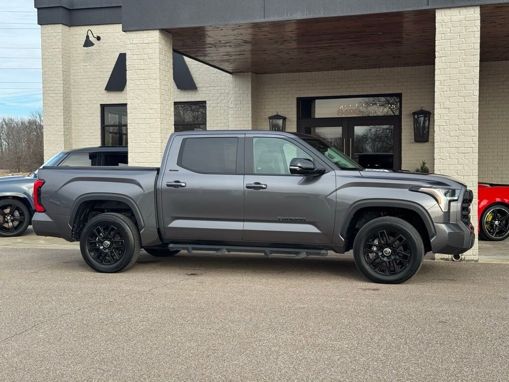 2024 Toyota Tundra Limited   - Photo 18 - Martin, TN 38237