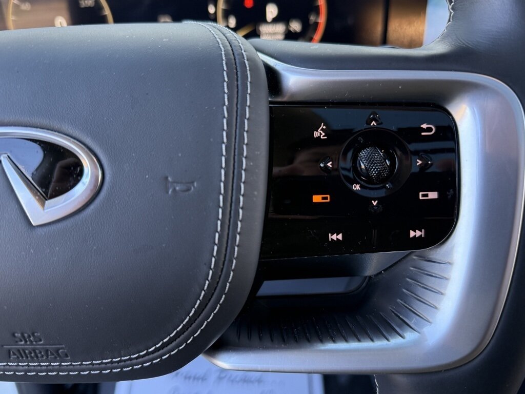 2025 INFINITI QX80 SENSORY   - Photo 29 - Martin, TN 38237