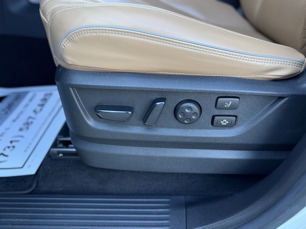 2025 INFINITI QX80 SENSORY   - Photo 39 - Martin, TN 38237