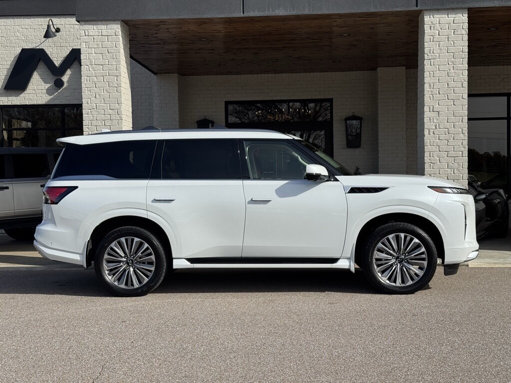 2025 INFINITI QX80 SENSORY   - Photo 16 - Martin, TN 38237