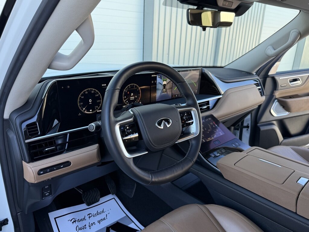 2025 INFINITI QX80 SENSORY   - Photo 24 - Martin, TN 38237