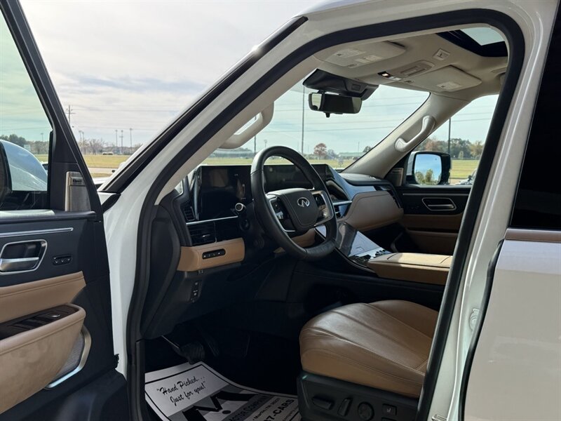 2025 INFINITI QX80 SENSORY  