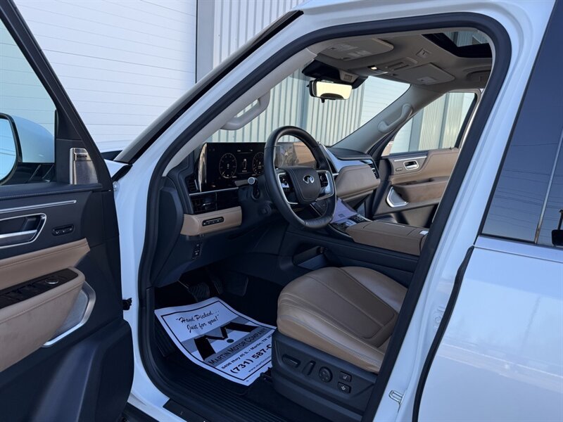 2025 INFINITI QX80 SENSORY   - Photo 2 - Martin, TN 38237