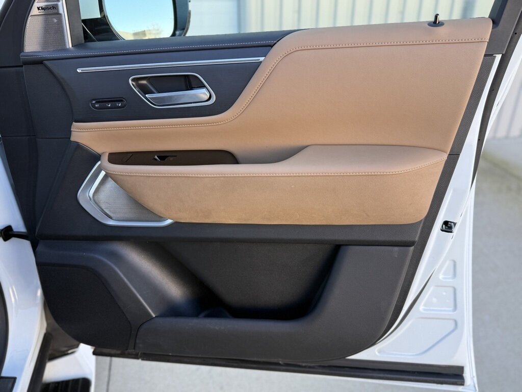 2025 INFINITI QX80 SENSORY   - Photo 51 - Martin, TN 38237